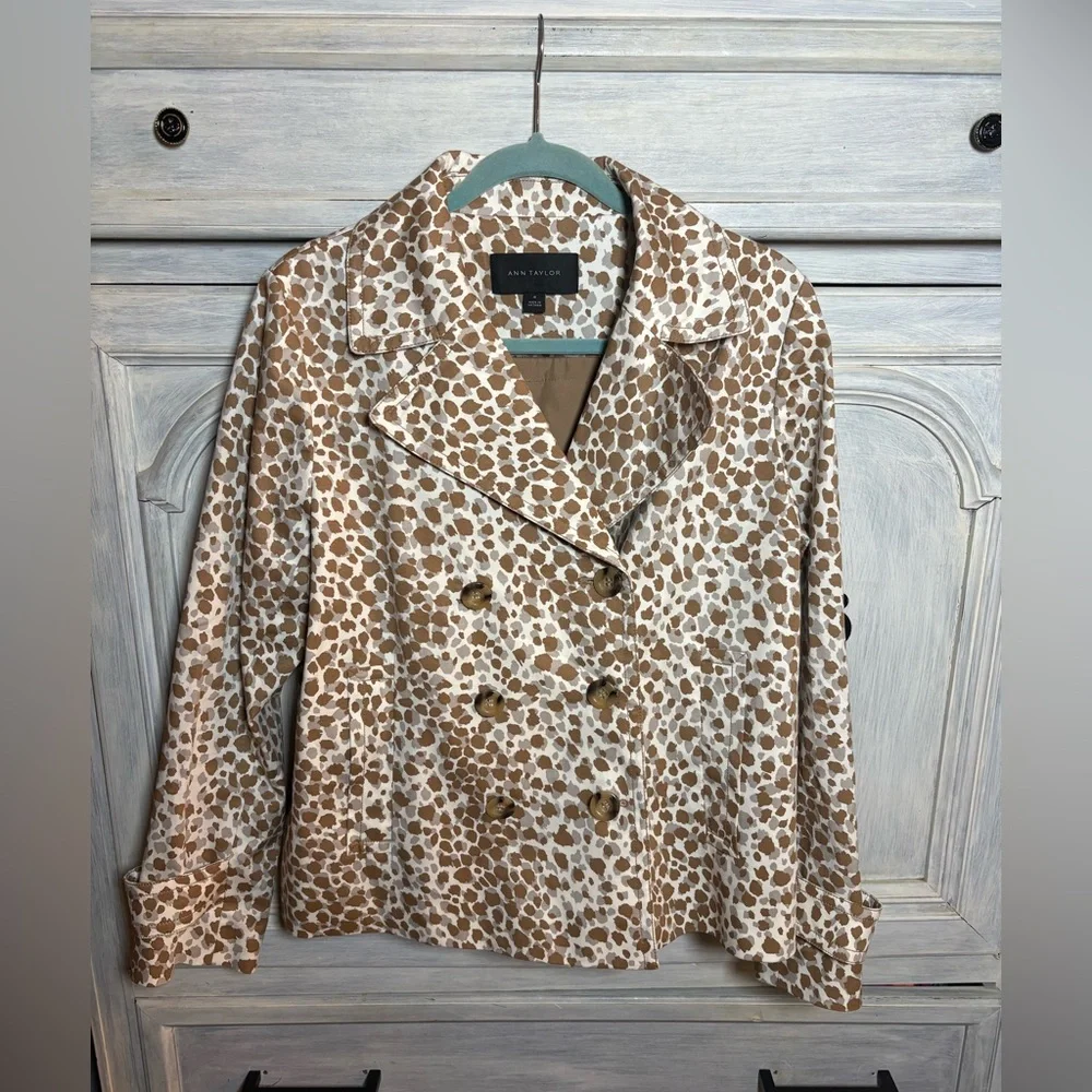 Ann Taylor Ivory Twill Animal Print Pea Coat Classic Preppy Stylish Modern Artsy - Picture 4 of 10